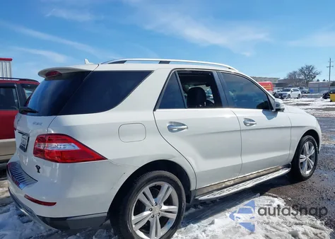 2013 Mercedes-Benz Ml 350 4Matic z USA, uszkodzony, nr VIN 4JGDA5HB3DA146132